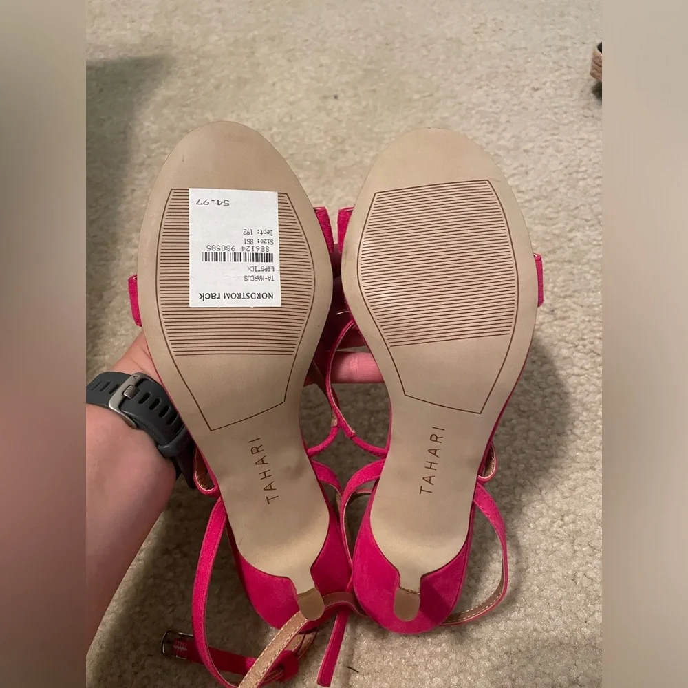 Tahari strappy pink heeled sandals - Picture 5 of 8